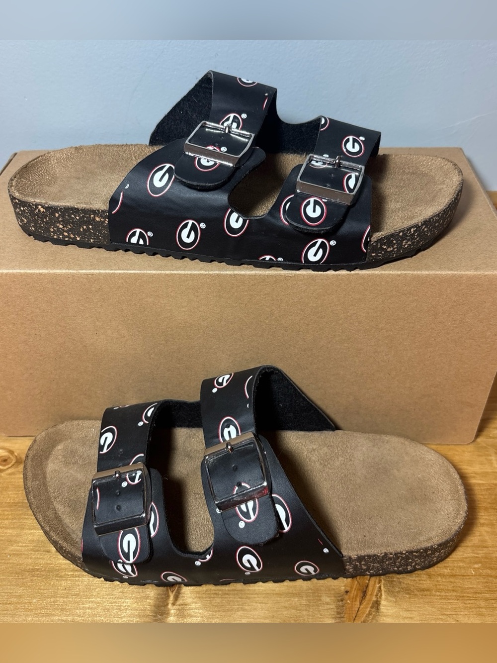 GEORGIA BULLDOGS FOCO Women’s Double Buckle Slide Sandals Size M (7/8)
